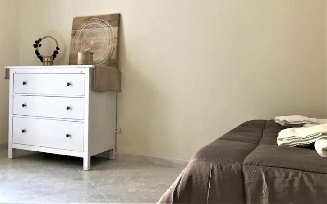 Makefemmina Hotel Napels Buitenkant foto
