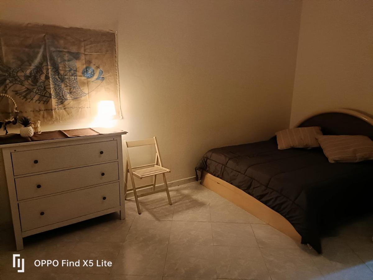Makefemmina Hotel Napels Buitenkant foto